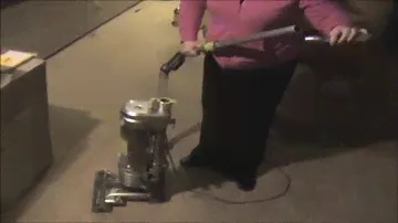 Hoover Windtunnel Air Bagless Upright Vacuum UH70400 Review